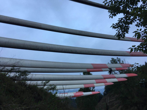 浙江運(yùn)達(dá)風(fēng)電貴州退役葉片回收處理現(xiàn)場(chǎng)